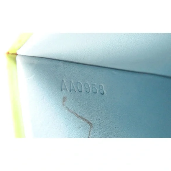 Louis Vuitton Olive Green Box Bag with Gold Accents - Picture 11 of 15